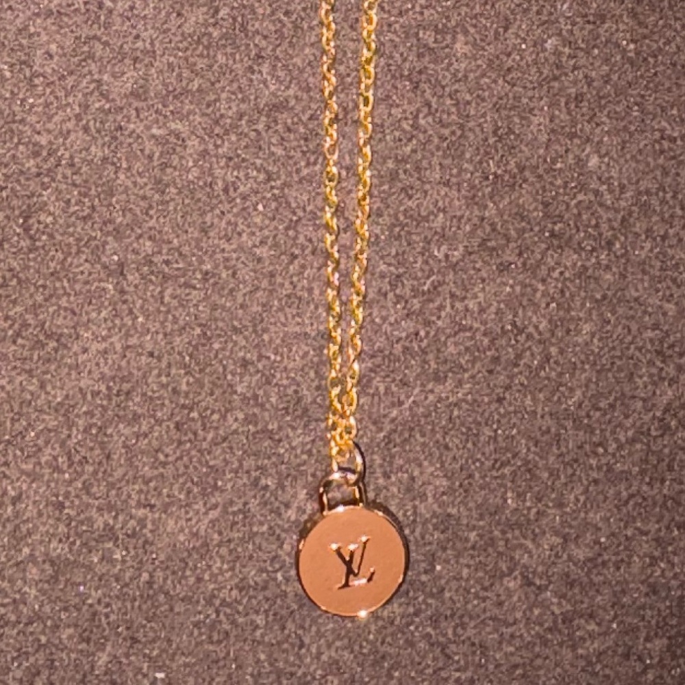 Louis Vuitton Gold Pendant Necklace